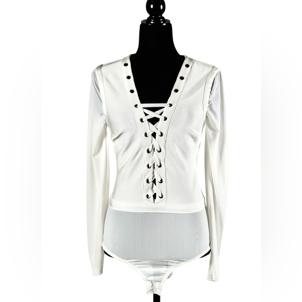 Valiant Paris White Lace‑Up Long‑Sleeve Bodysuit – Size L - Picture 5 of 17